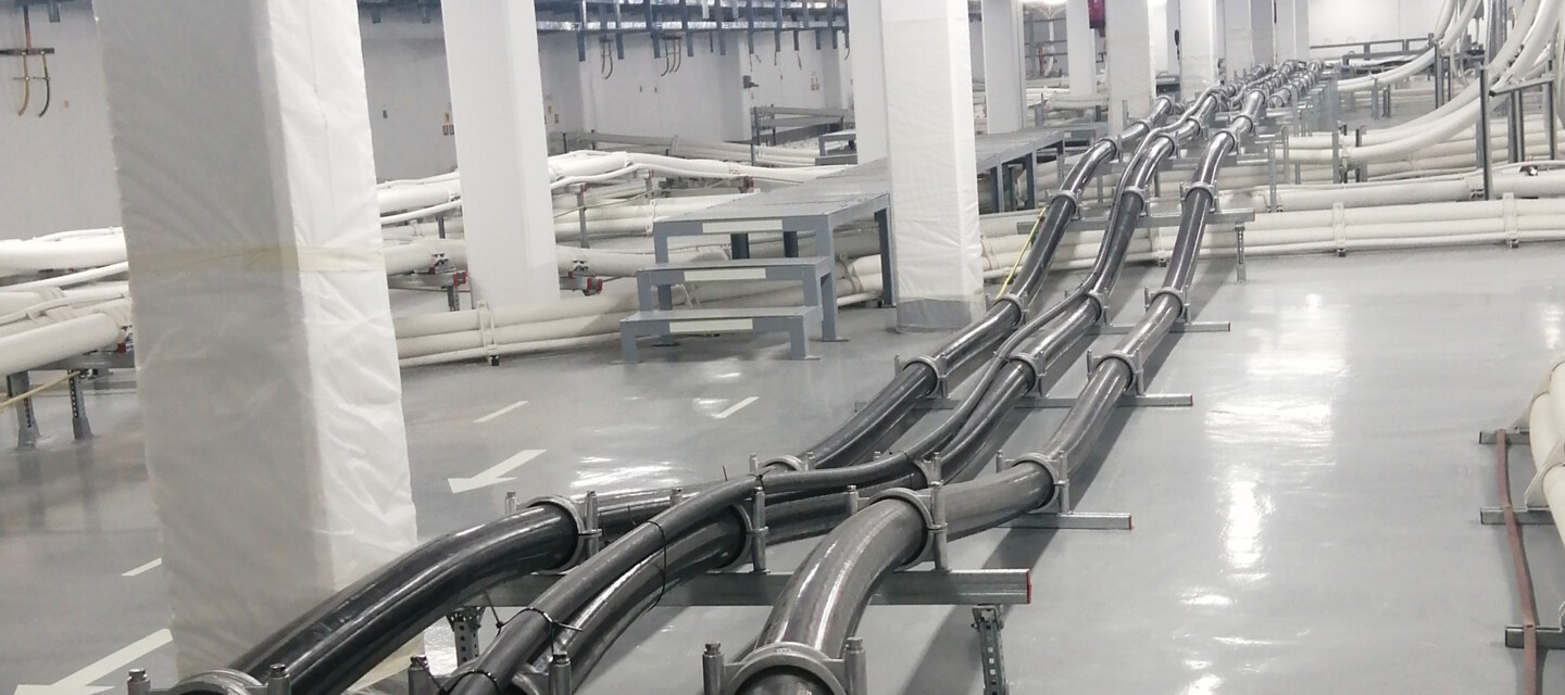 AP Sensing fiber optic DTS monitoring heavy power cables on racks in an industrial environment AP Sensing fiber optic DTS monitoring heavy power cables on racks in an industrial environment