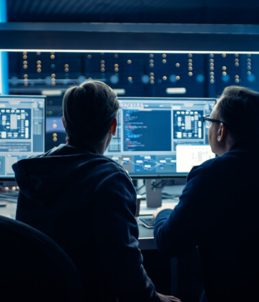 Visualizing and analyzing fiber optic sensor data for critical infrastructure monitoring in a control room Visualizing and analyzing fiber optic sensor data for critical infrastructure monitoring in a control room