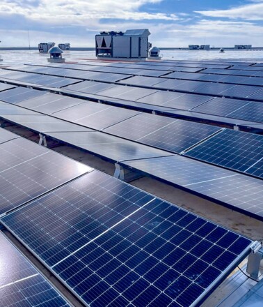 Rooftop solar and HVAC installation, ideal for AP Sensing's linear heat and temperature monitoring systems Rooftop solar and HVAC installation, ideal for AP Sensing's linear heat and temperature monitoring systems