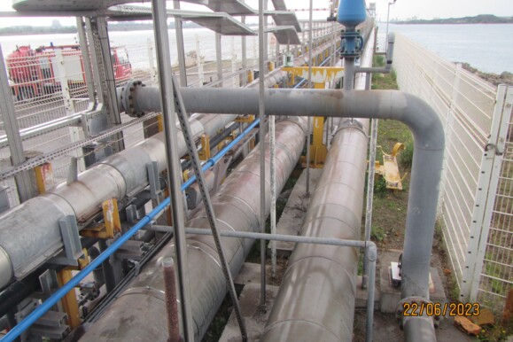 AP Sensing fiber optic sensing solution for pipeline monitoring and security at waterfront facility AP Sensing fiber optic sensing solution for pipeline monitoring and security at waterfront facility